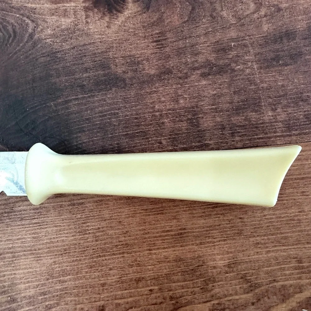 Vintage Quikut Serrated Stainless Steel Multi Purpose Utility Knife Cream Handle